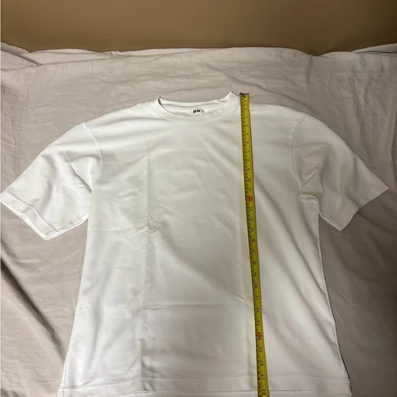 Uniqlo Men's Airism White Short Sleeve Tee - Picture 3 of 5